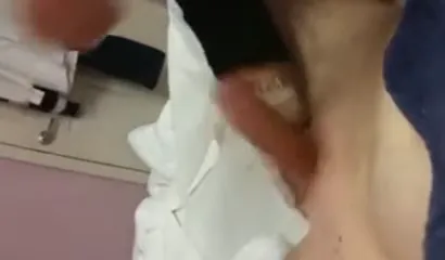 Latina porn model gets intimate massage and cumshot handjob