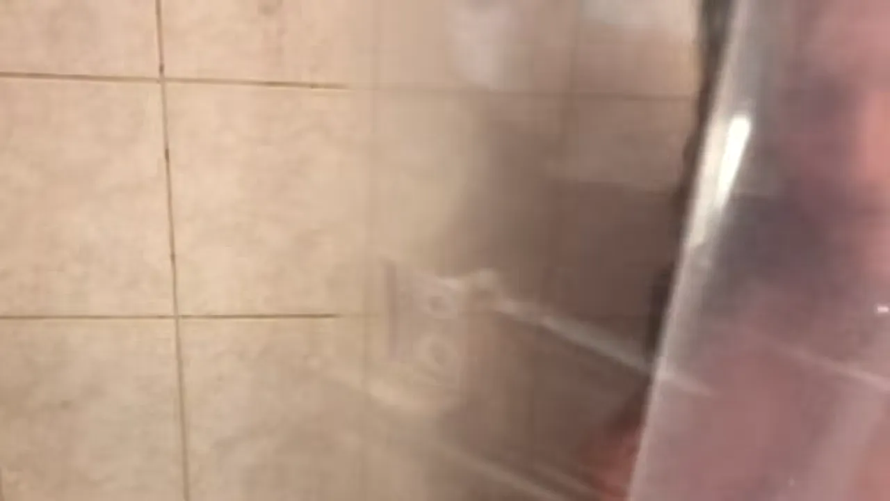 Mature Anal: Teen Wears Butt Plug All Day at Work Then Gets Facials
